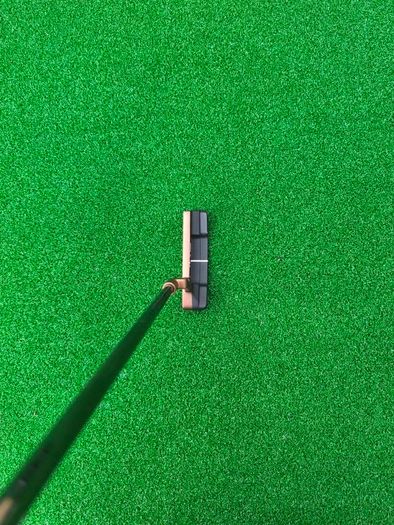 Putter: Ping Heppler Anser 2