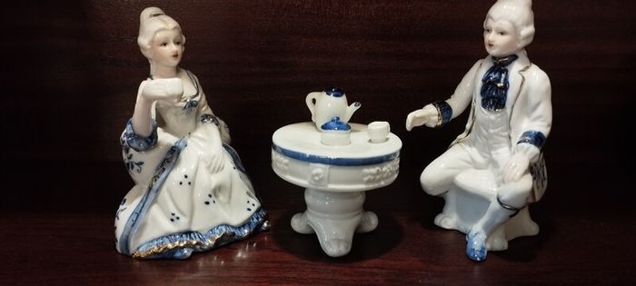 Vintage Porcelain afternoon tea figurines set