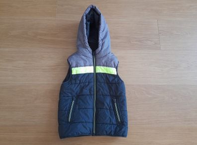 Kid's sleeveless coat 4-5 years