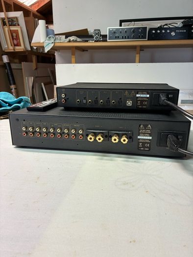 Atoll Electronique IN100 Integrated Amplifier + Atoll DAC100 Digital-to-Analog Converter