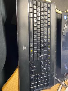 Logitech wireless keyboard k800 German layout