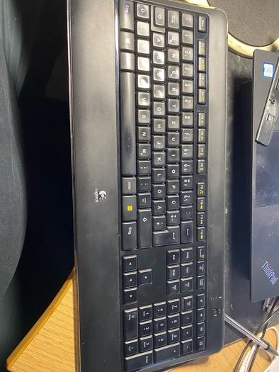 Logitech wireless keyboard k800 German layout