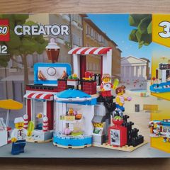Lego Creator: Modular Sweet Surprises (31077)