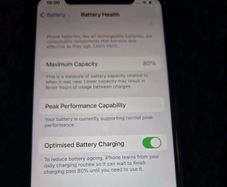 Apple iPhone X - 64GB - Space Gray