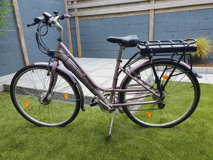 Electric Bike (Step Through)