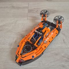 Lego Technics Rescue Boat