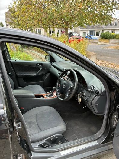 Mercedes C180