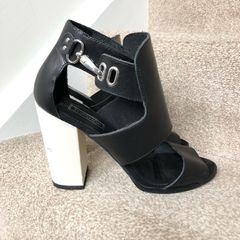 Topshop black and cream leather chunky heel sandals