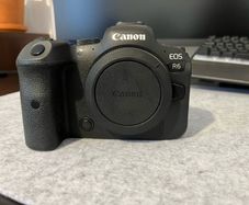 Canon R6 mark i - Body only Low shutter count