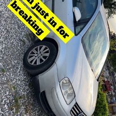 vw touran breaking