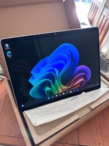 Microsoft Surface Pro 11th Edition 16GB RAM, 256GB