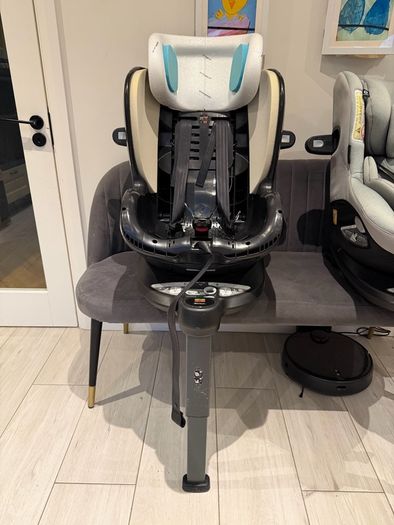 Joie i-Spin 360 ISOFIX in great condition (2nd of 2 for sale separate advert)