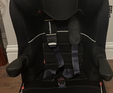 2 Toddler car seats