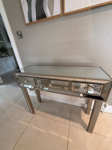 console table
