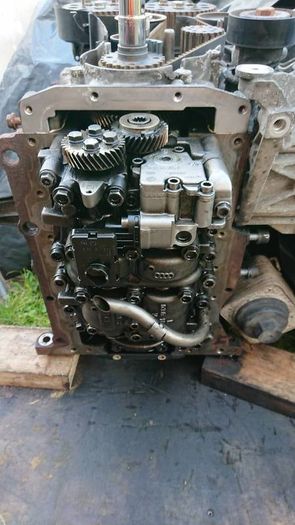 Audi vw passat skoda seat golf jeep mitsubishi 2.0tdi OIL PUMP BALANCE SHAFT. 2.0tdi engine parts head camshafts valves