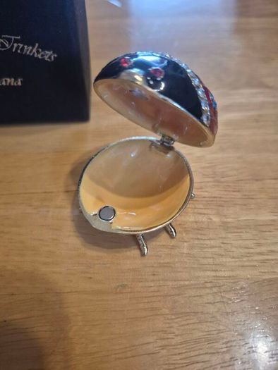 Lovely Mini Ladybug Trinket Box