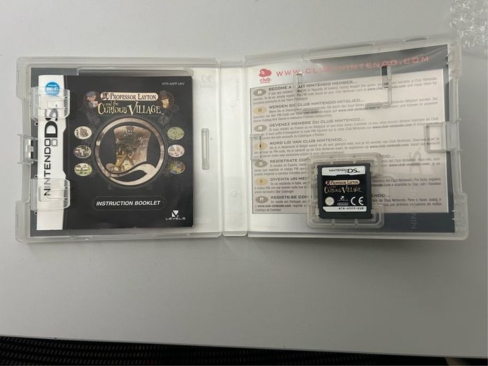 Professor Layton and the Curious Village Nintendo DS