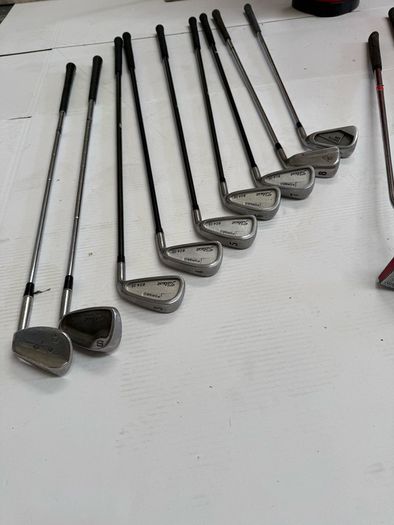 set golf clubs