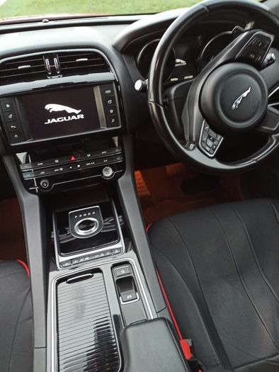 2018 Jaguar F- Pace