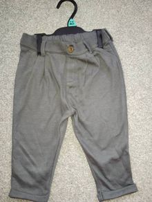 New.baby boys trousers.9-12m.