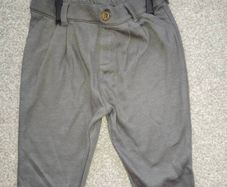 New.baby boys trousers.9-12m.