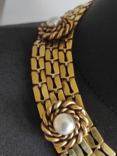 Butler and Wilson statement necklace
