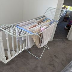 clothes airer