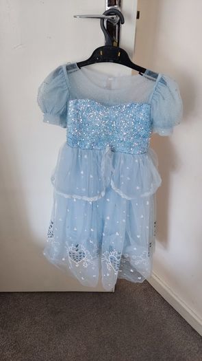 Frozen Elsa dress with wands and crown sets