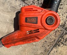 Black + decker extended pole hedge cutter