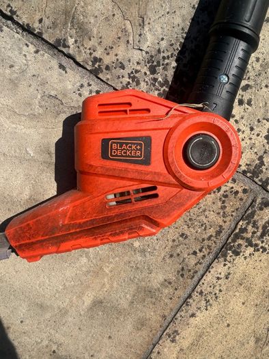 Black + decker extended pole hedge cutter