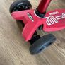 Micro Maxi Deluxe with LED Wheels Image 6