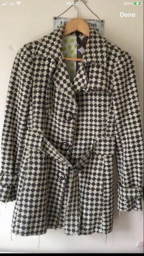 Ladies designer heavy coat size 6 like new