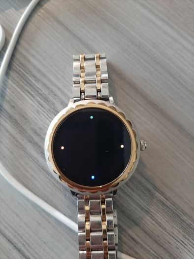 Kate Spade Scallop Smartwatch