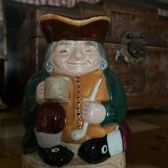 Royal Doulton character jug "Honest Measure "