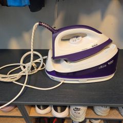 Tefal steam iron