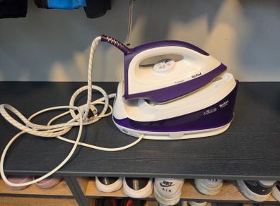 Tefal steam iron