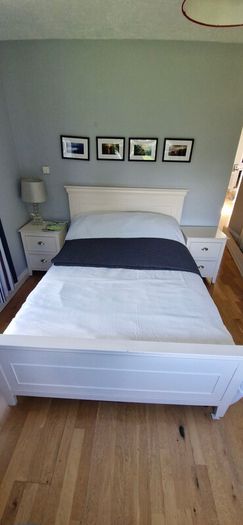 Double Bed Frame & 2 bedside lockers