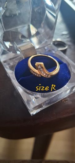 Gold colour Dress ring