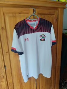 Southampton under armour jersey XXL