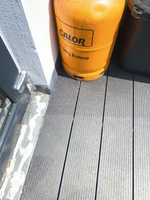 2 gas cylinder