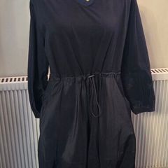 New Caroline Donnelly Navy Dress