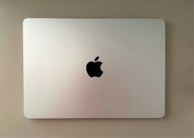 13-inch MacBook Air M5, 32GB, 1TB, Silver, Apple Warranty to July 2027