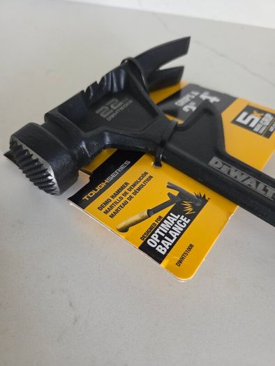 Dewalt hammer