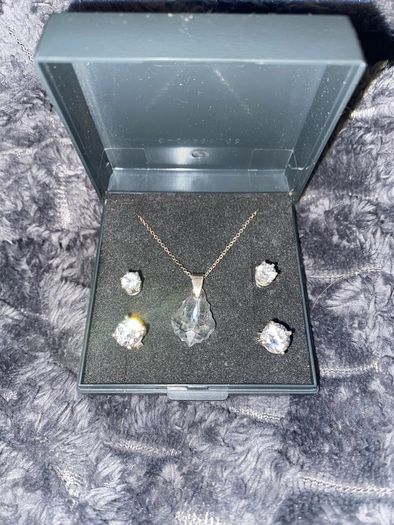 Sterlings silver, clear crystal earrings & necklace set