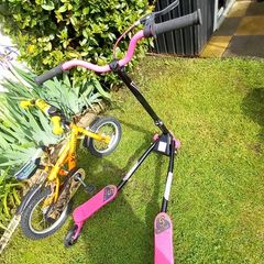 Fliker/  Scooter / 3-Wheel Wiggle Scooter