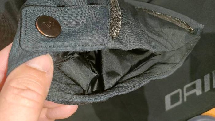 Dainese Carve Master 2 GoreTex set - like new.