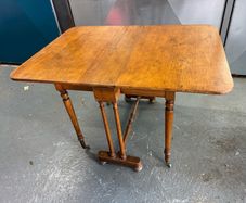 Beautiful Antique Mahogany Sutherland Table - Clever Space Saver