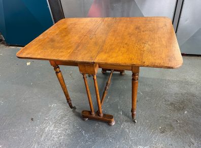 Beautiful Antique Mahogany Sutherland Table - Clever Space Saver