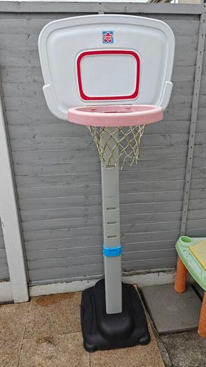 basketball stand
