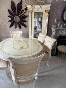 Italian dining room table and six chairs